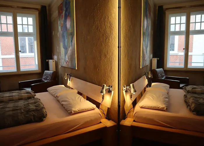 Hostel schickSAAL* Lübeck